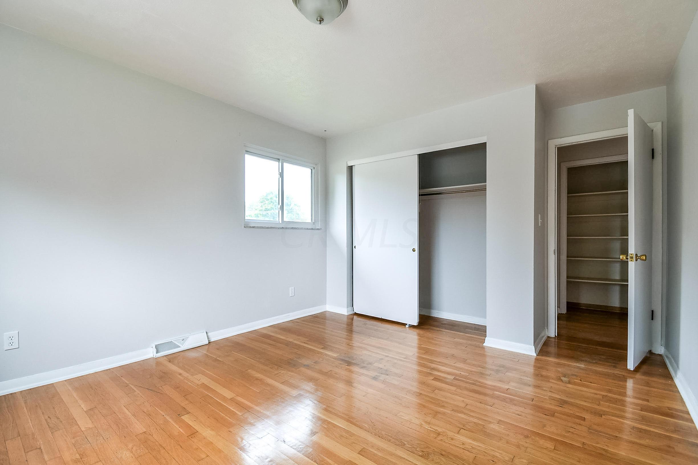 1030 Plum Ridge Columbus, OH 43213 - Photo 24 of 34 Gallery Image 24