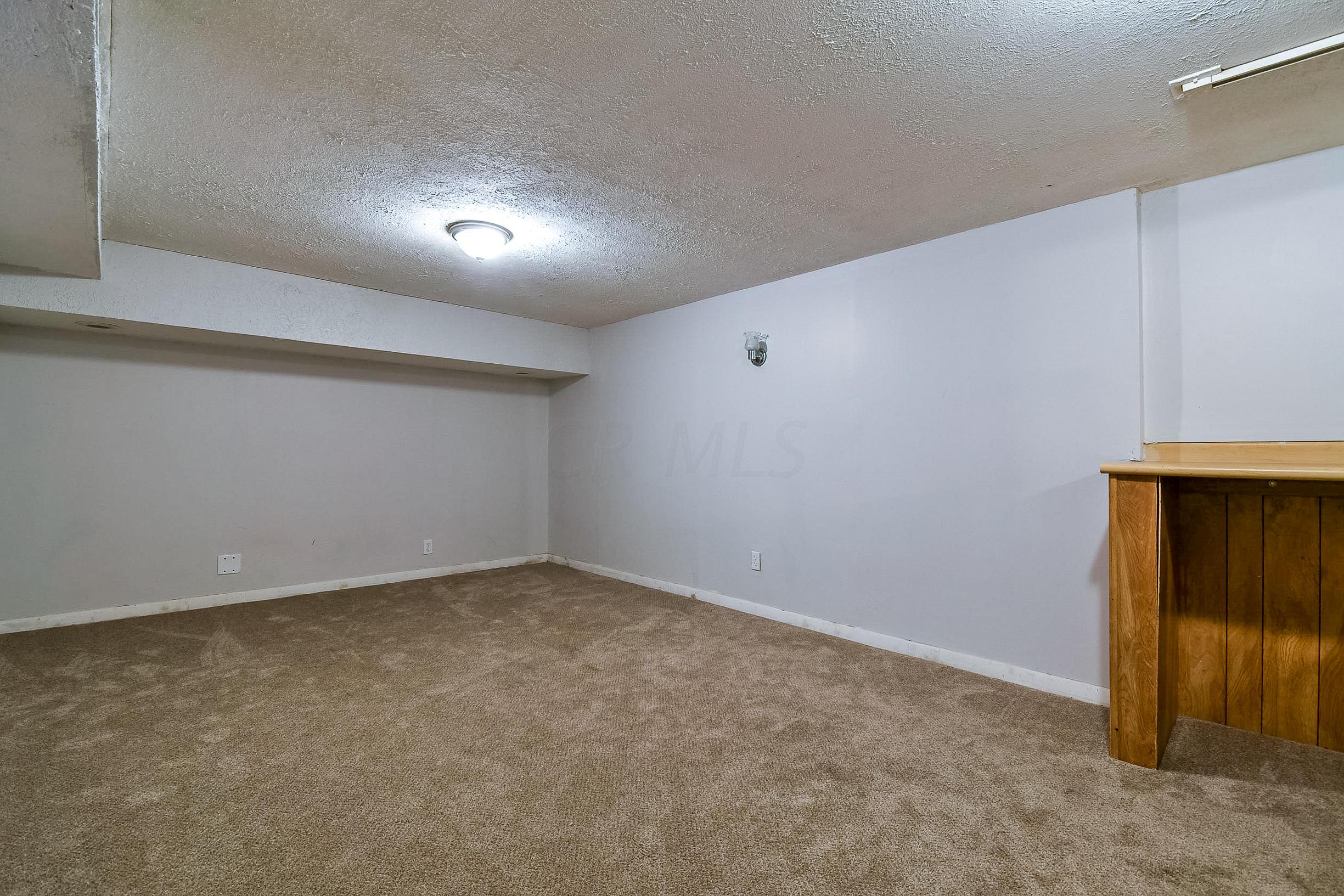 1030 Plum Ridge Columbus, OH 43213 - Photo 28 of 34 Gallery Image 28
