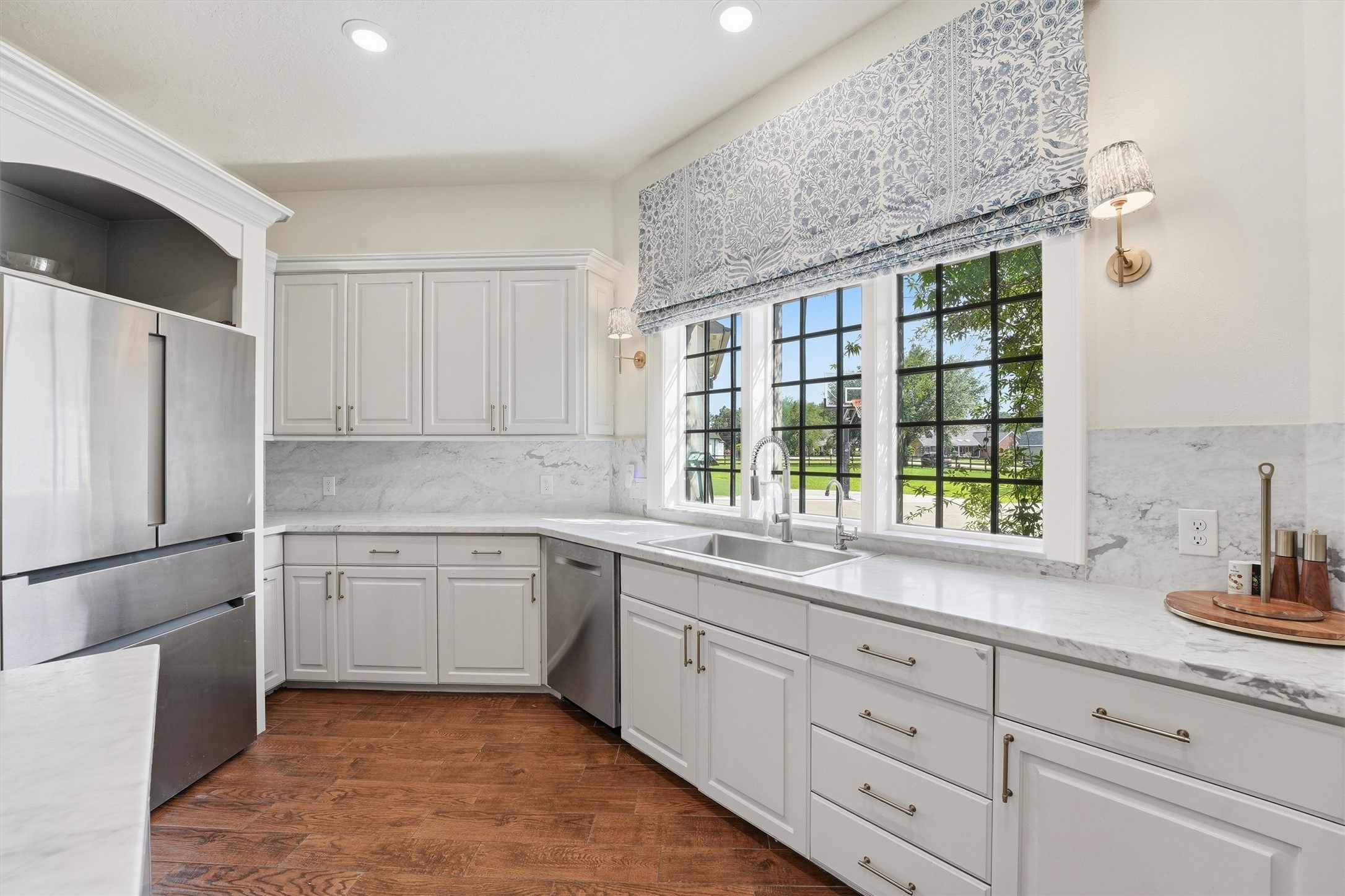 23210 Willowcreek Stables Road Spring, TX 77389 - Photo 10 of 45 Gorgeous marble countertops and high-end appliances