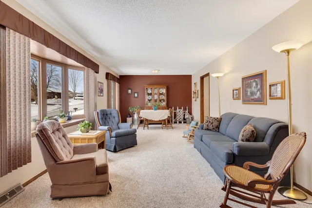 $399,000 | 1024 Park Ridge Drive, Onalaska, WI 54650