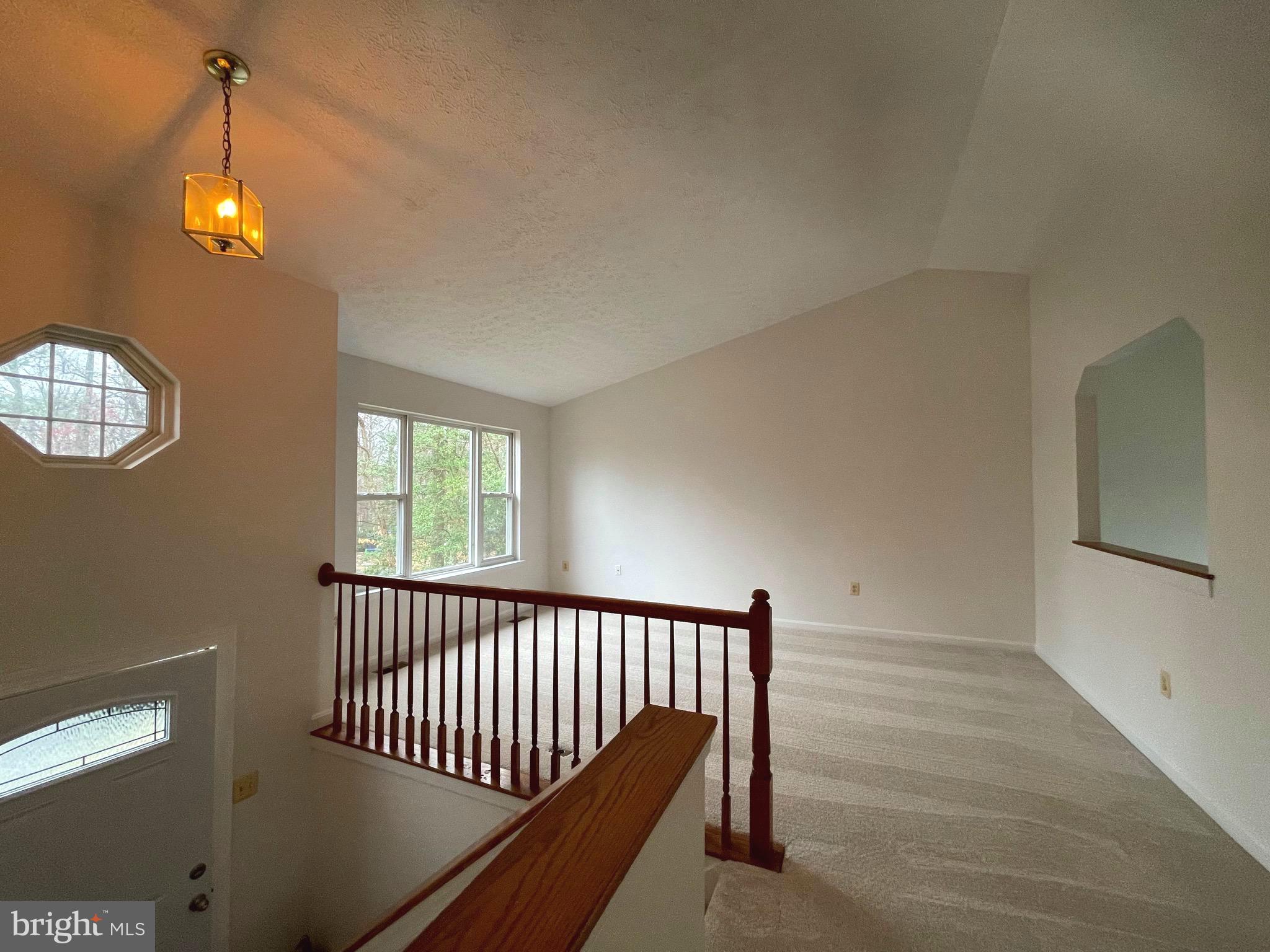 12627 Hilltop Road Lusby, MD 20657 - Photo 4 of 17 Living room/entry