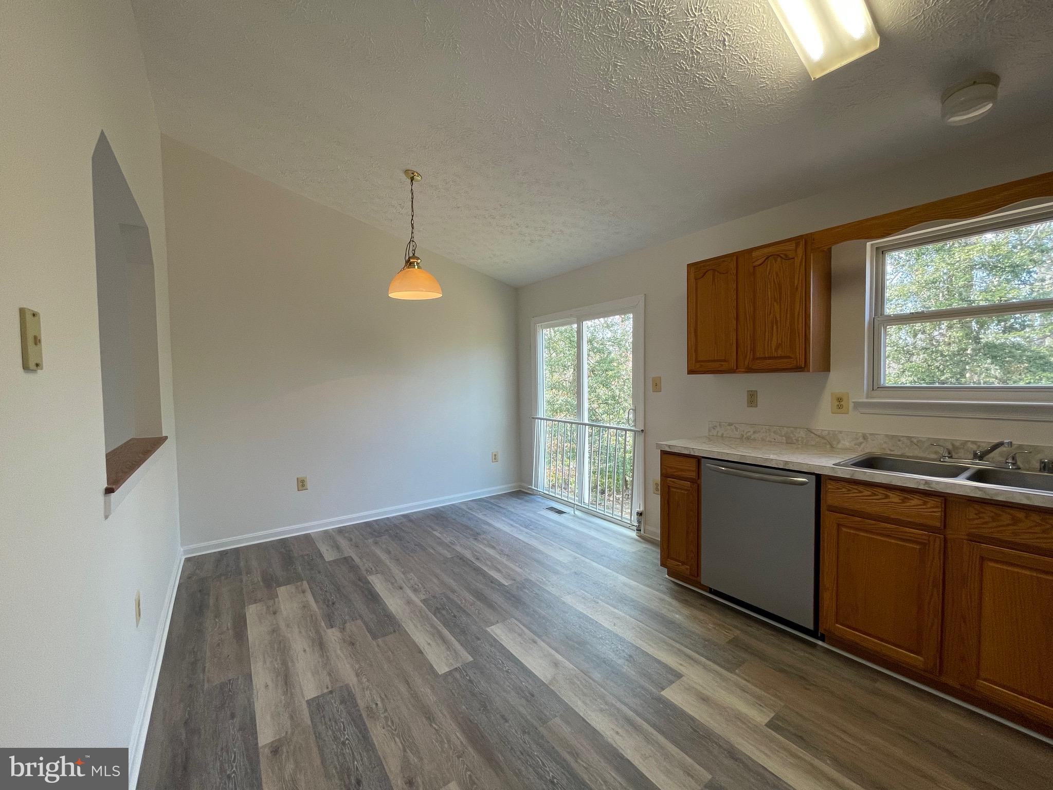 12627 Hilltop Road Lusby, MD 20657 - Photo 8 of 17 Dining area