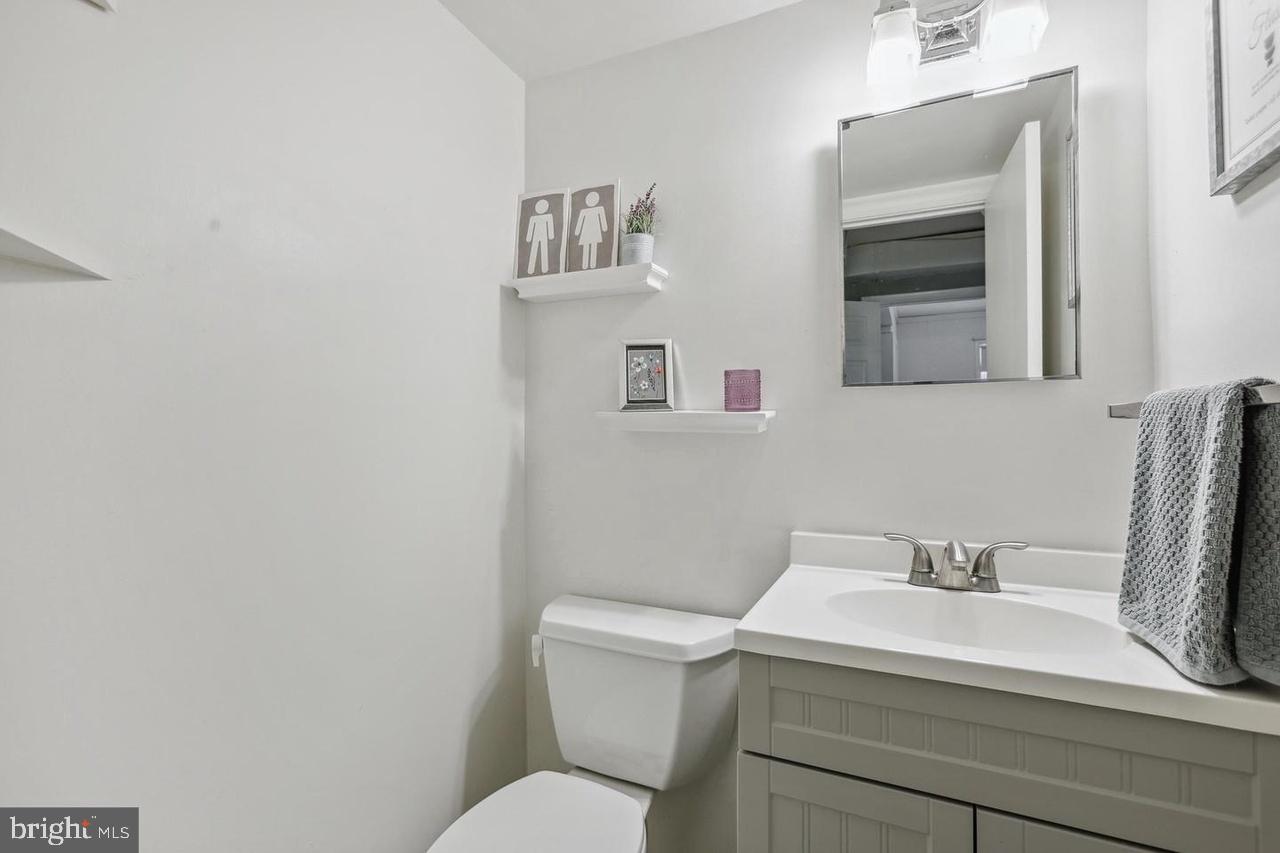 8806 Dianne Place Springfield, VA 22152 - Photo 14 of 16