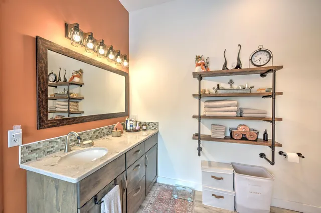 $560,500 | N8468 County Rd BB, Spring Valley, WI 54767