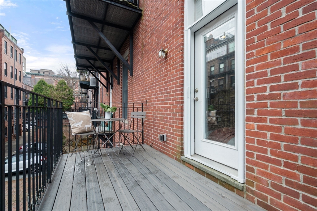 14 Worcester Square, Unit 2 Boston, MA 02118 - Photo 12 of 15