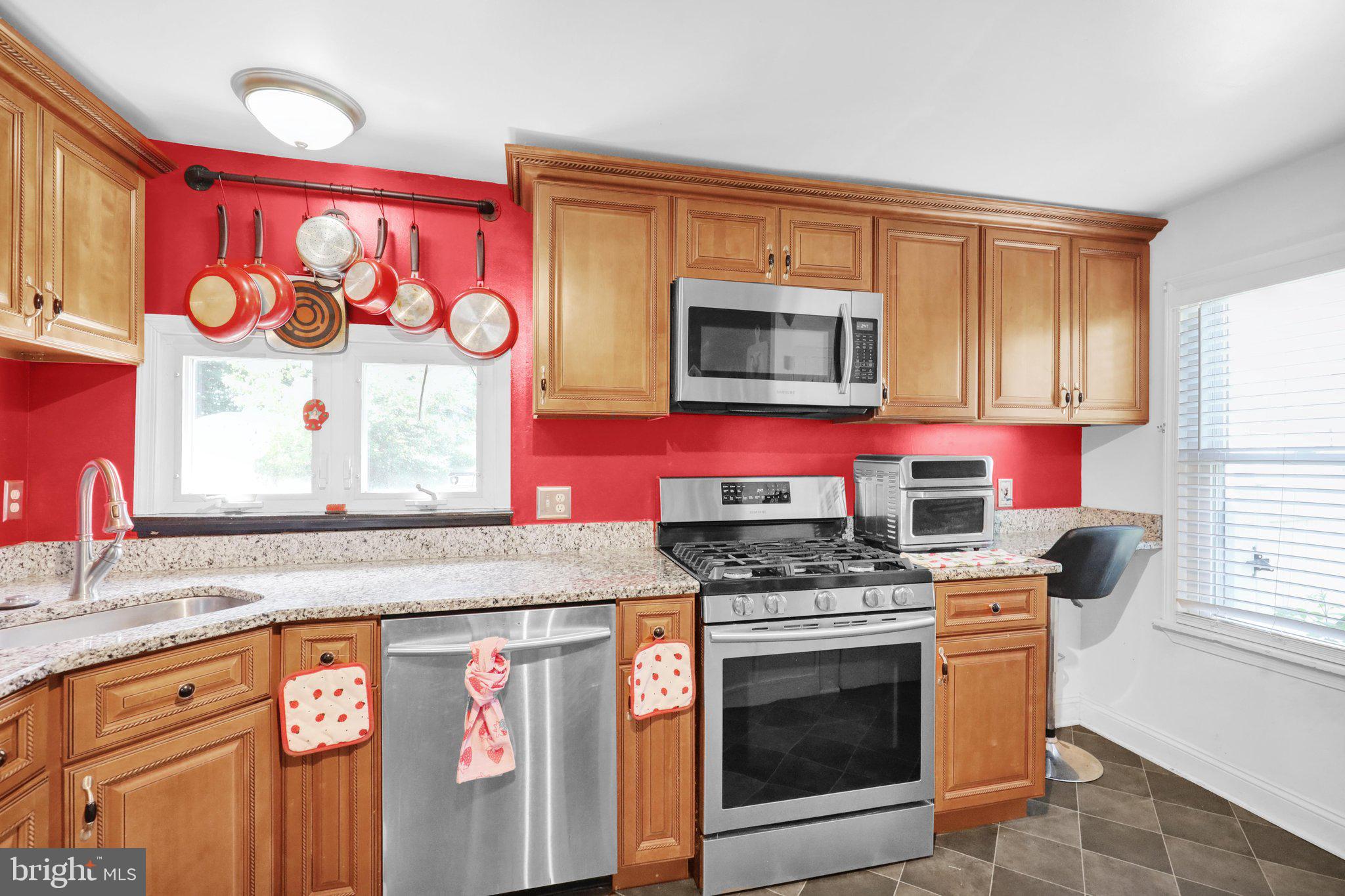 724 Rohrerstown Road Lancaster, PA 17603 - Photo 12 of 31 360_0435