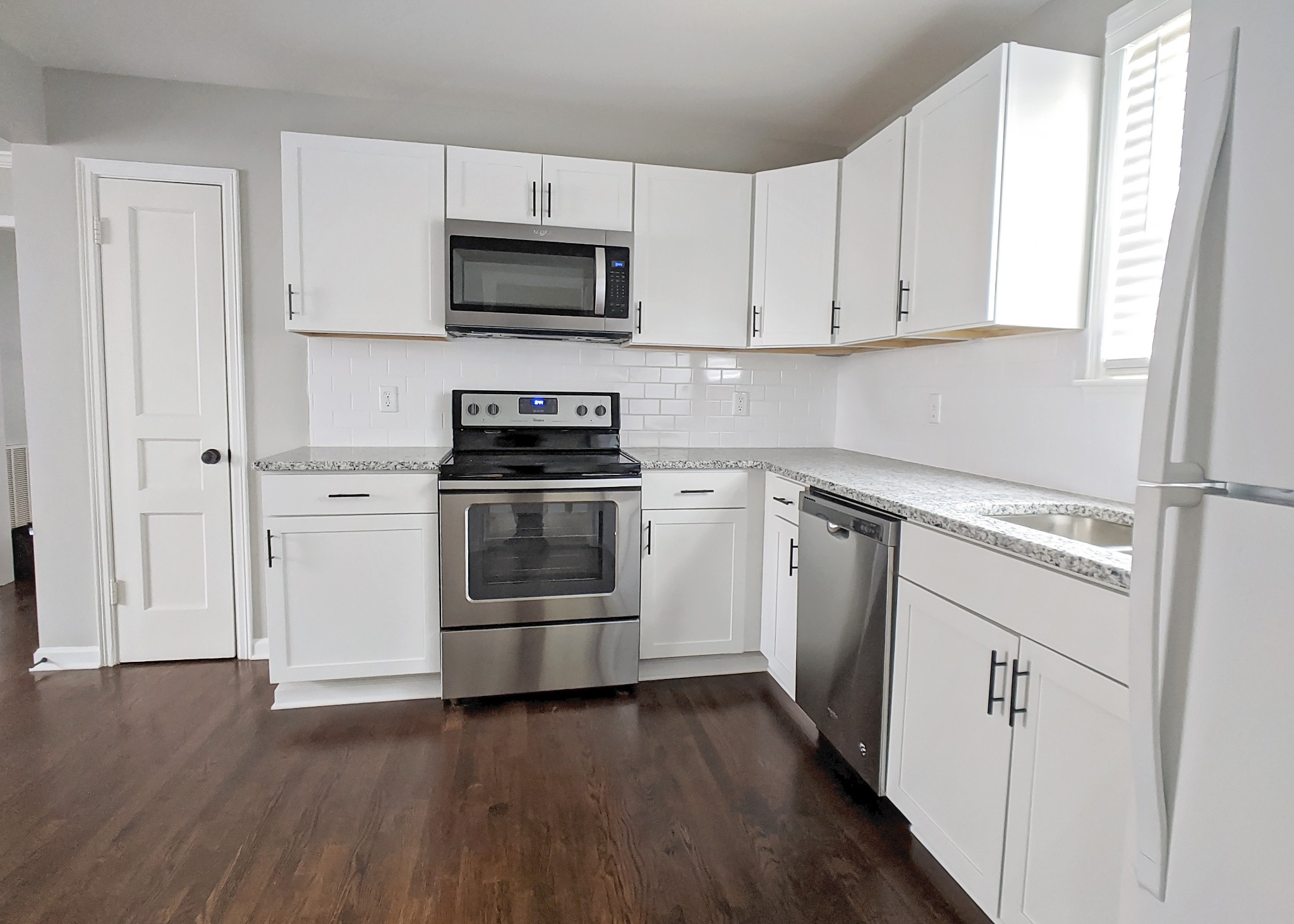 5421 Knob Road Nashville, TN 37209 - Photo 5 of 28 Gallery Image 5