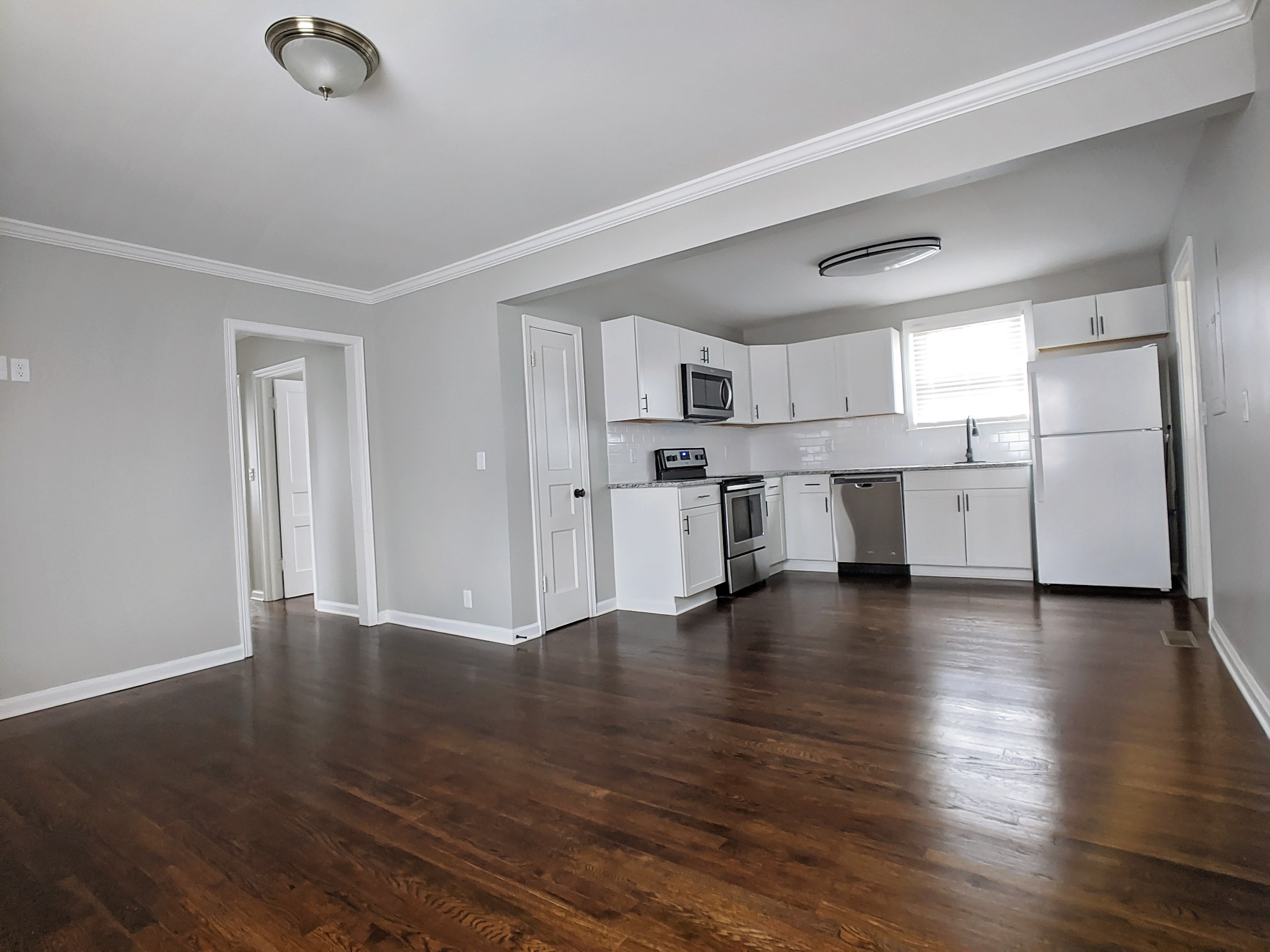 5421 Knob Road Nashville, TN 37209 - Photo 9 of 28 Gallery Image 9