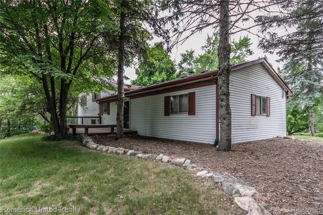 8790 Hyne Road Brighton, MI 48114 - Photo 13 of 35 _dsc0176.jpg