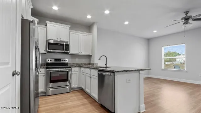 $2,050 | 7479 Shadow Lake Drive, Panama City Beach, FL 32407