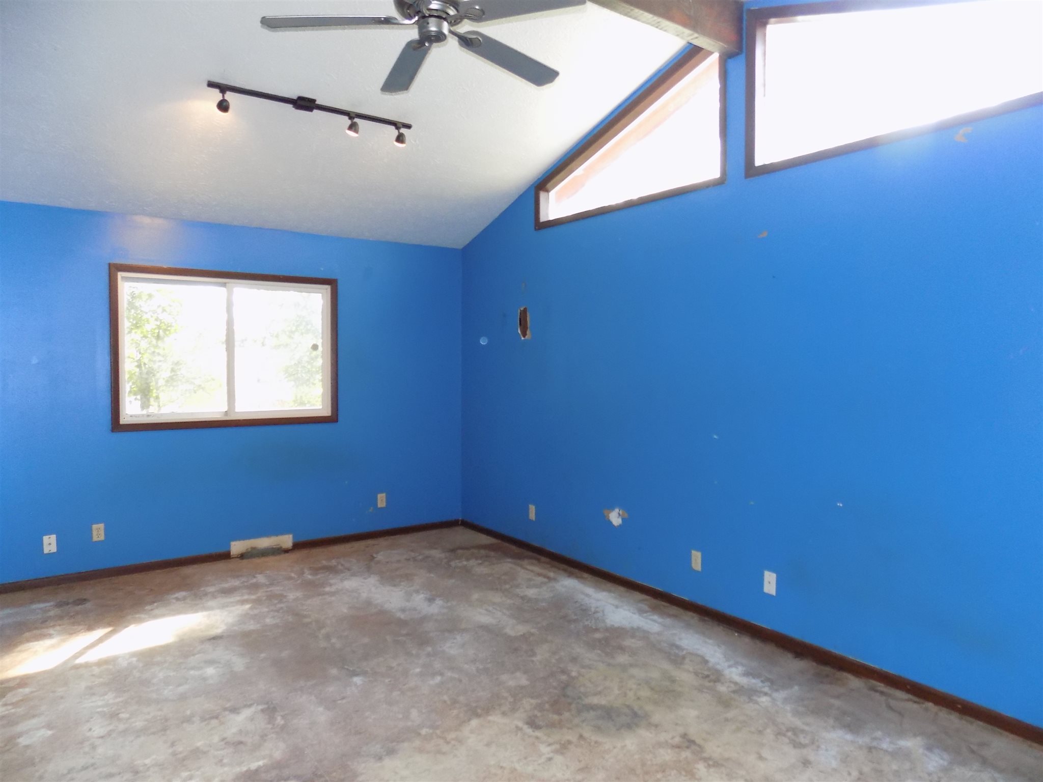 51164 State Rte 19 Elkhart, IN 46514 - Photo 19 of 31 Gallery Image 19