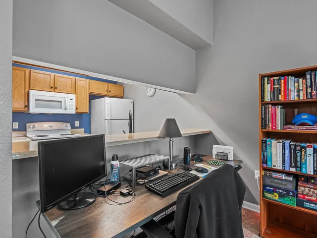 $160,000 | 2738 West Tharpe Street, Unit 304, Tallahassee, FL 32303