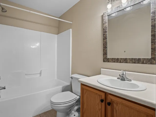 $160,000 | 2738 West Tharpe Street, Unit 304, Tallahassee, FL 32303