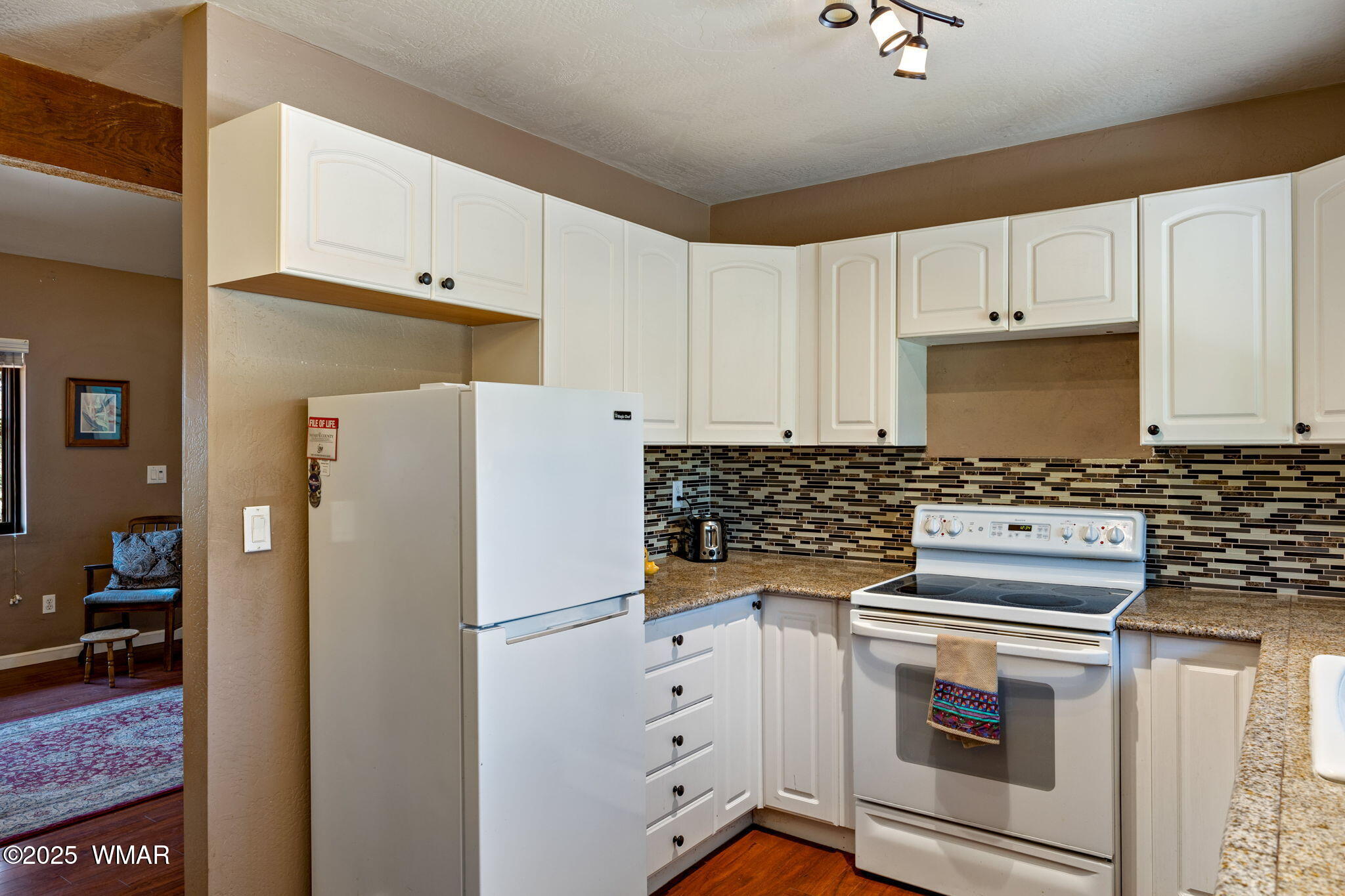 3670 Timberlake Drive Overgaard, AZ 85933 - Photo 11 of 33 large-0196dbb1-bd91-732c-b264-4c4ed37ac6