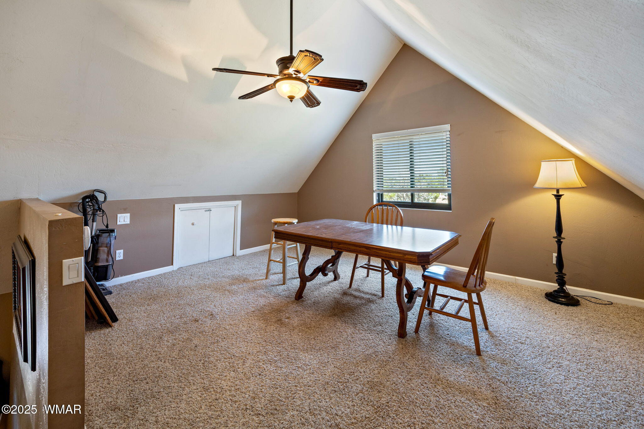 3670 Timberlake Drive Overgaard, AZ 85933 - Photo 19 of 33 large-0196dbb1-bf43-72ed-a256-d0aa0e29e3
