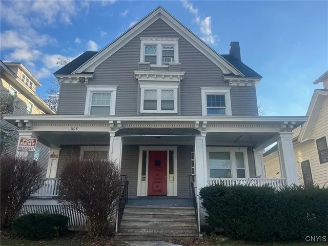 $2,080 | 1108 Madison Street, Unit 2, Syracuse, NY 13210