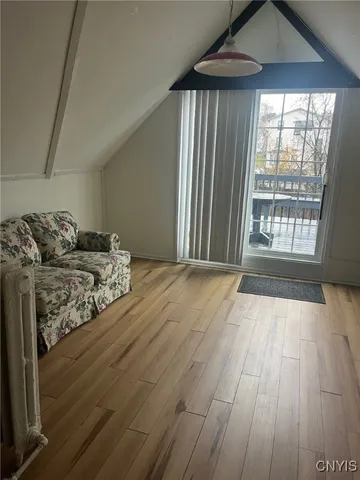 $2,080 | 1108 Madison Street, Unit 2, Syracuse, NY 13210