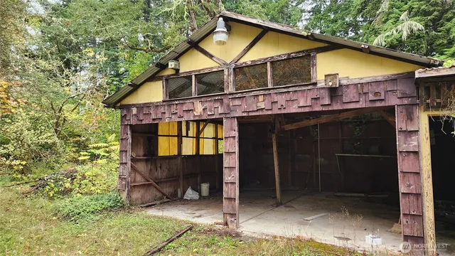 a backyard of a house with lots of green space