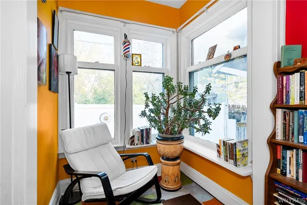 $279,900 | 393 Baynes Street, Buffalo, NY 14213