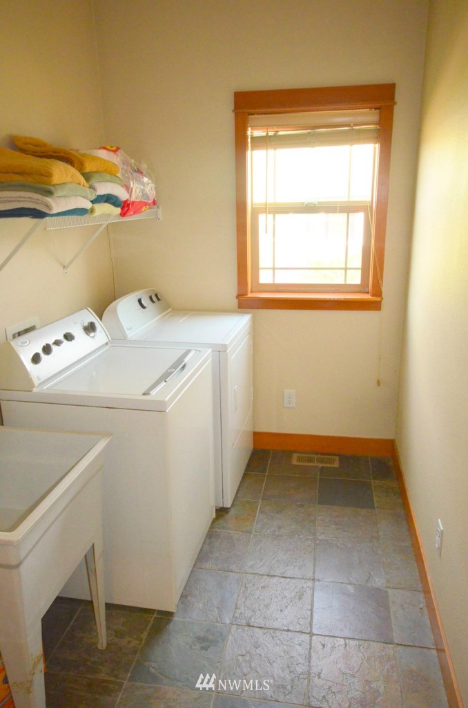 2521 Thornton Road Ferndale, WA 98248 - Photo 18 of 22 Gallery Image 18
