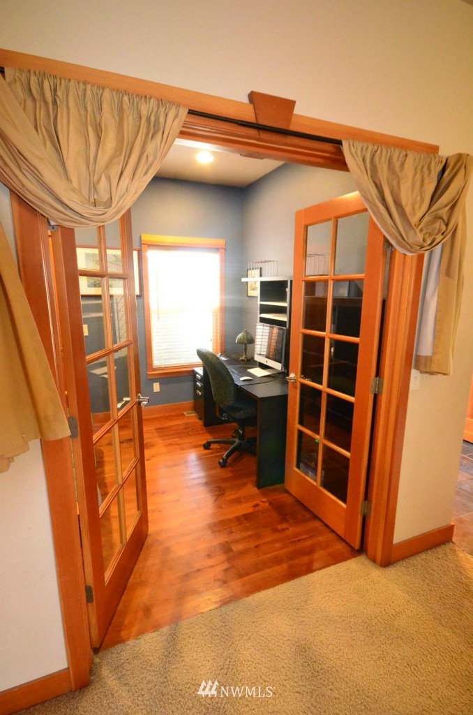 2521 Thornton Road Ferndale, WA 98248 - Photo 9 of 22 Gallery Image 9