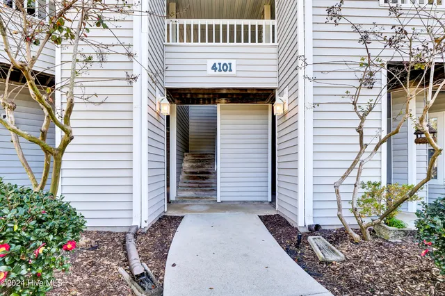 $1,600 | 4101 Breezewood Drive, Unit 101, Wilmington, NC 28412