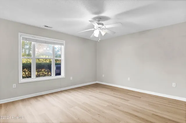 $1,600 | 4101 Breezewood Drive, Unit 101, Wilmington, NC 28412