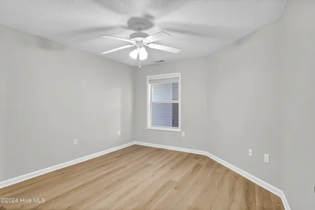 $1,600 | 4101 Breezewood Drive, Unit 101, Wilmington, NC 28412