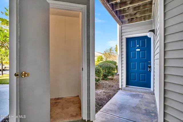 $1,600 | 4101 Breezewood Drive, Unit 101, Wilmington, NC 28412