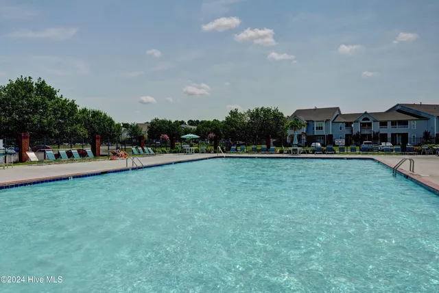 $1,600 | 4101 Breezewood Drive, Unit 101, Wilmington, NC 28412