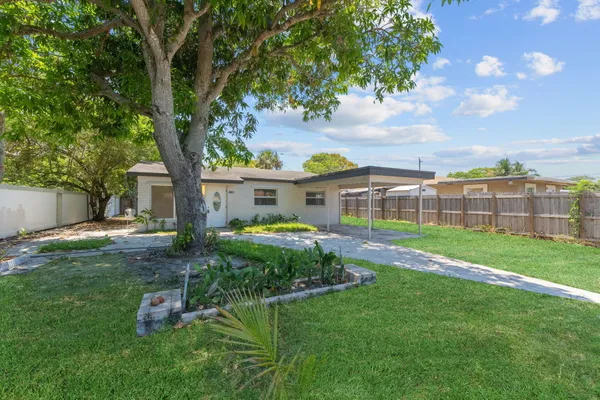 $3,200 | 441 Northwest 1st Way, Deerfield Beach, FL 33441