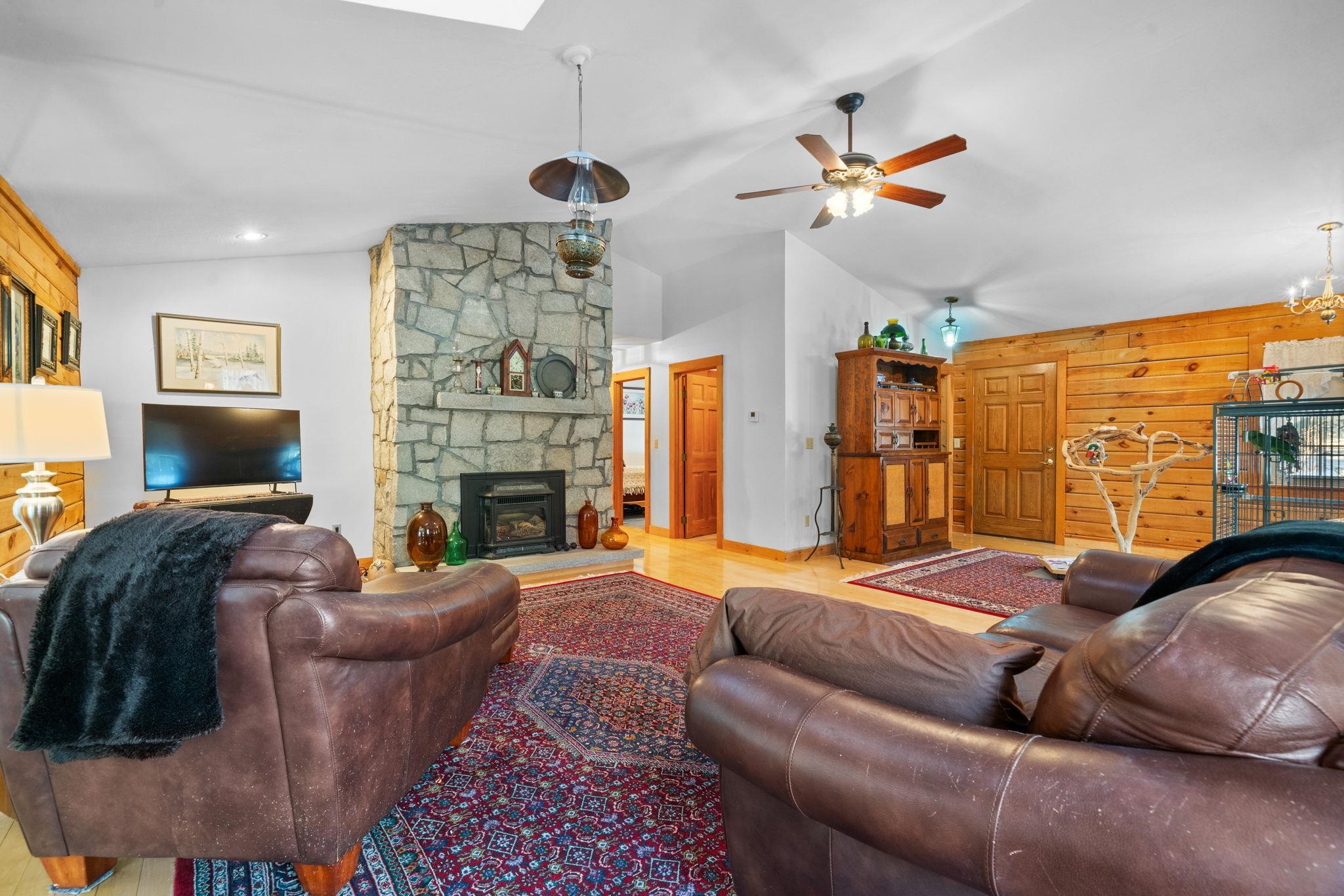 535 Beard Road Hillsborough, NH 03244 - Photo 20 of 60