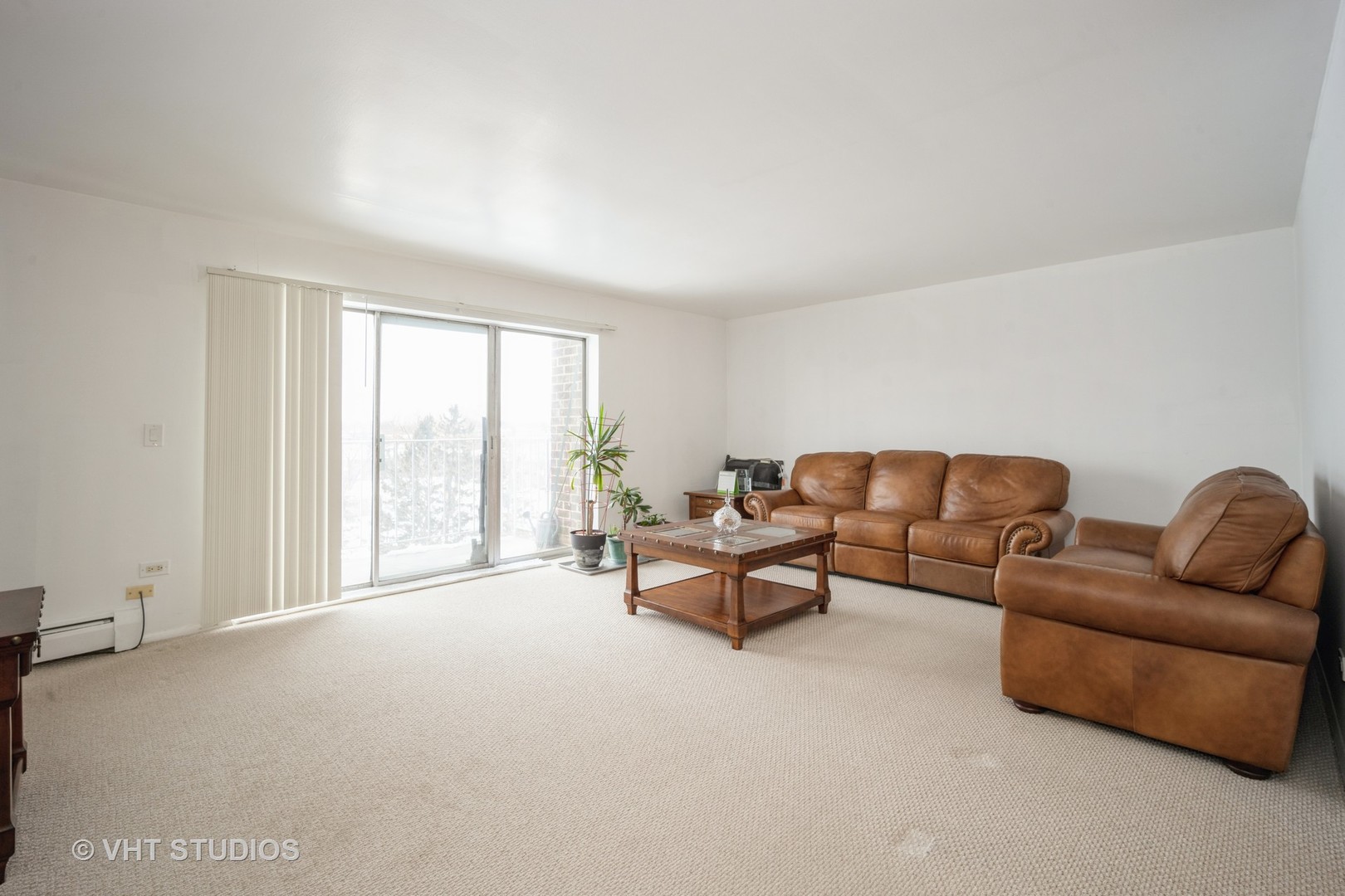 10373 Dearlove Road, Unit 4E Glenview, IL 60025 - Photo 3 of 15