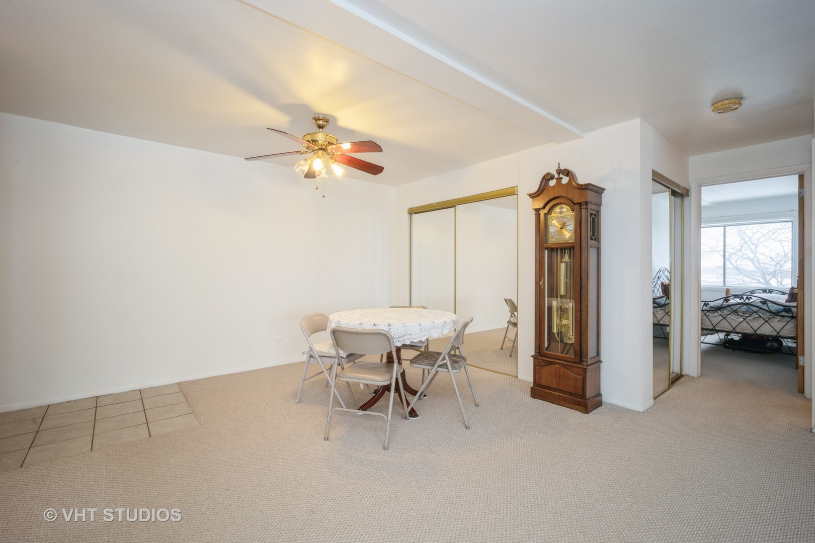 10373 Dearlove Road, Unit 4E Glenview, IL 60025 - Photo 4 of 15