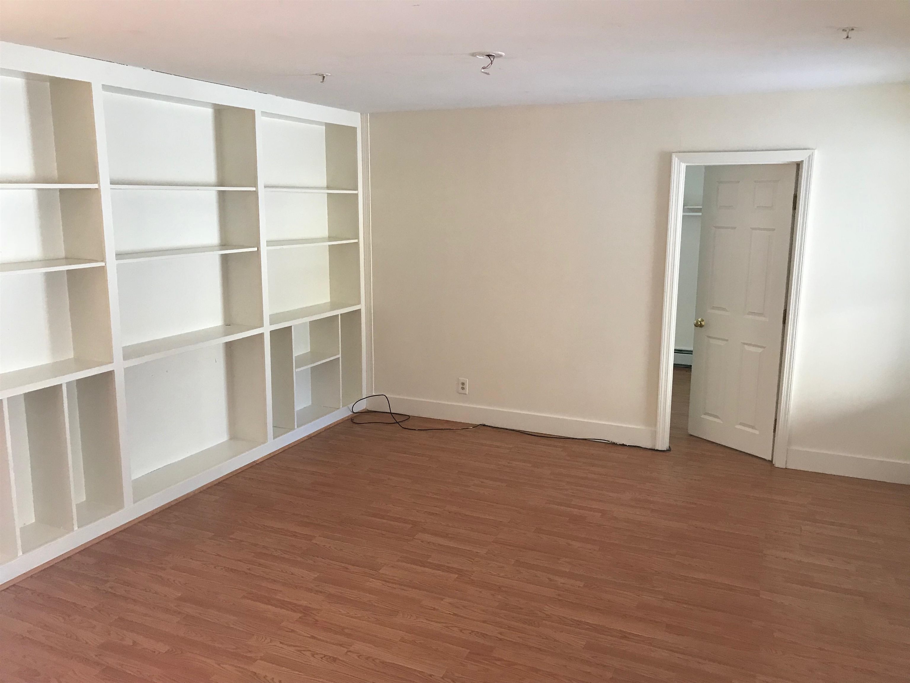 3 Pearl Street Rochester, NH 03868 - Photo 5 of 20