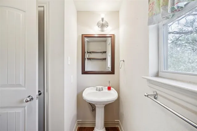 $224,950 | 378 Eastshore Drive, Wills Point, TX 75169