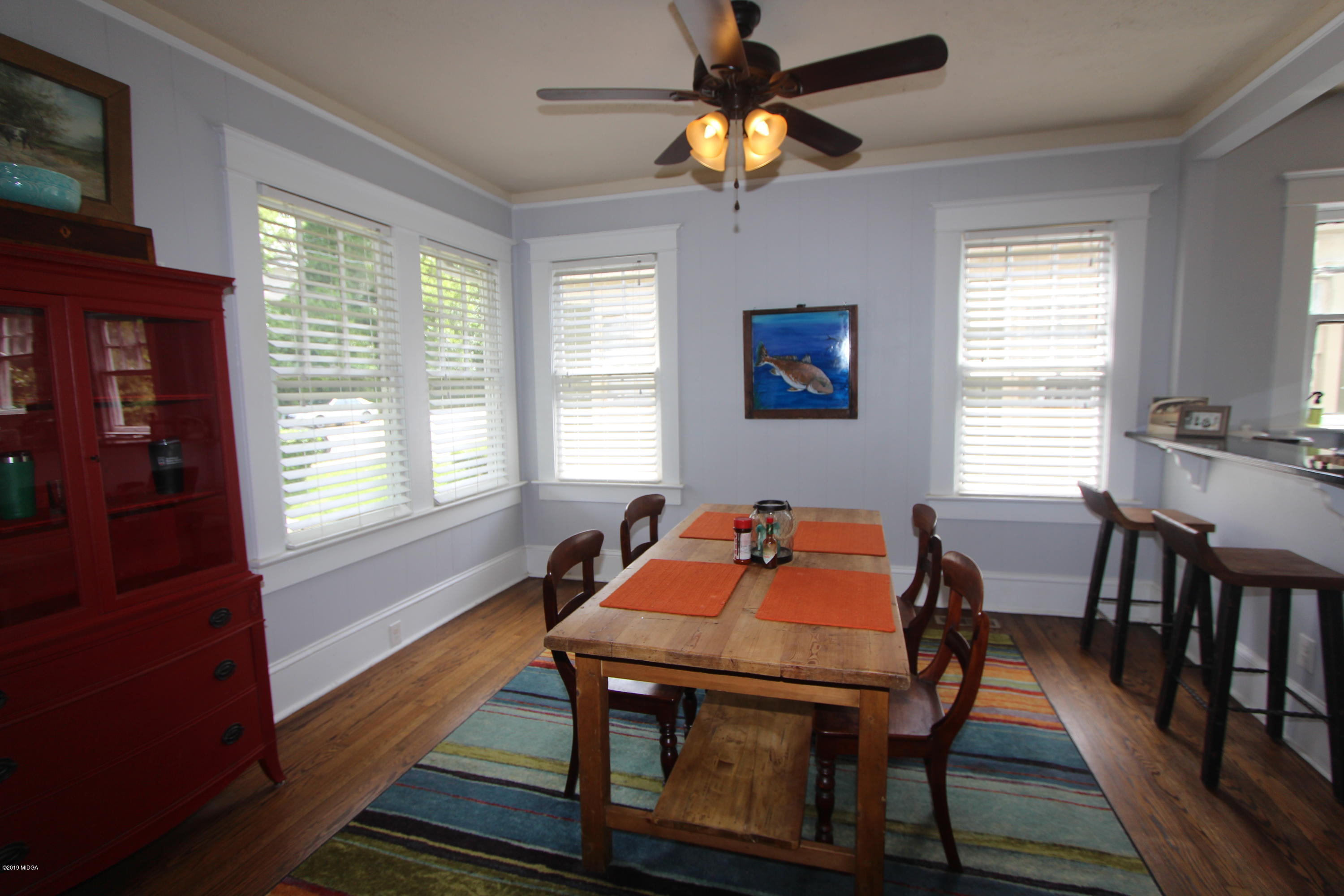 1031 Adams Street Macon, GA 31201 - Photo 5 of 37 5-DR_stools