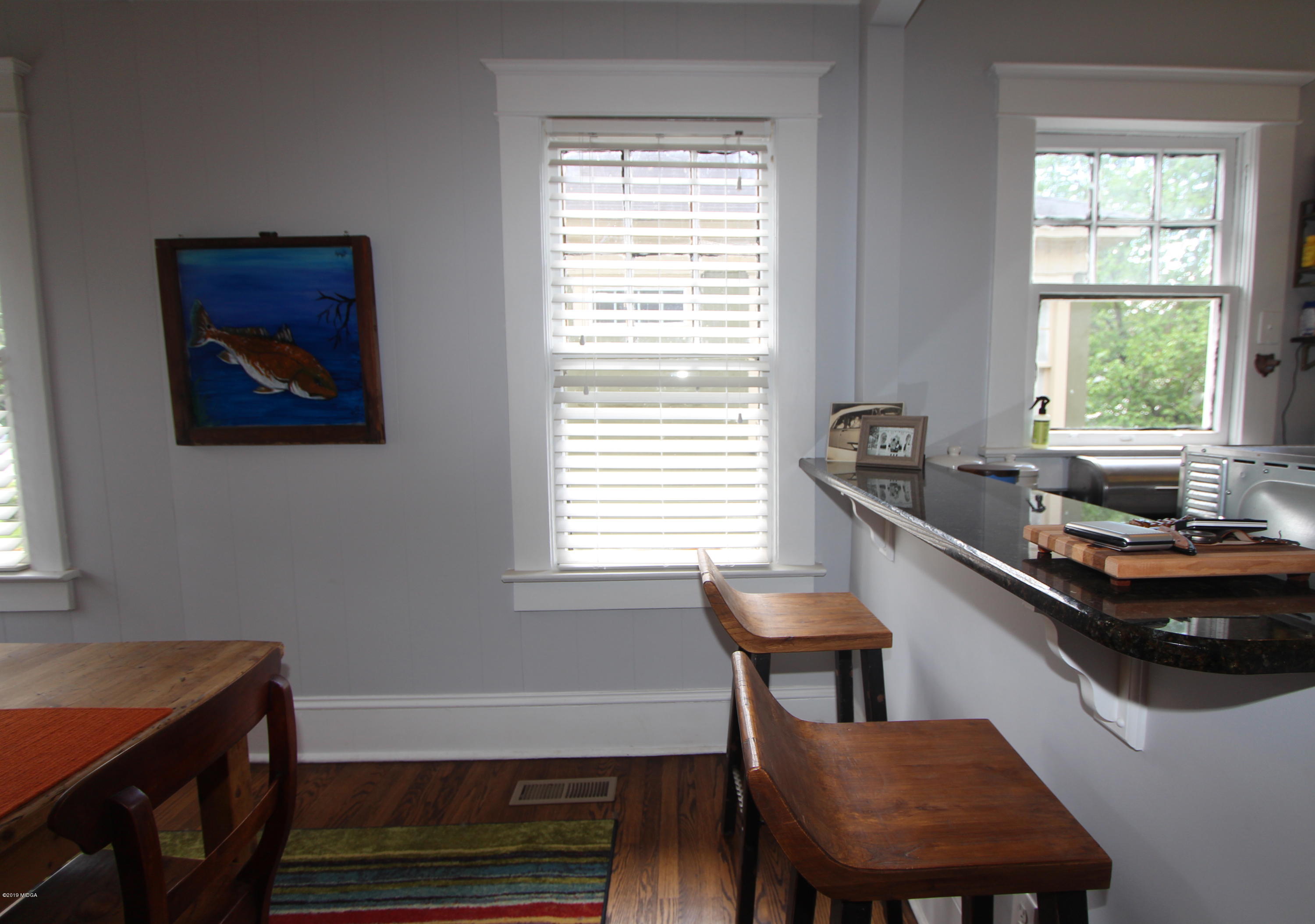 1031 Adams Street Macon, GA 31201 - Photo 7 of 37 7-Stools