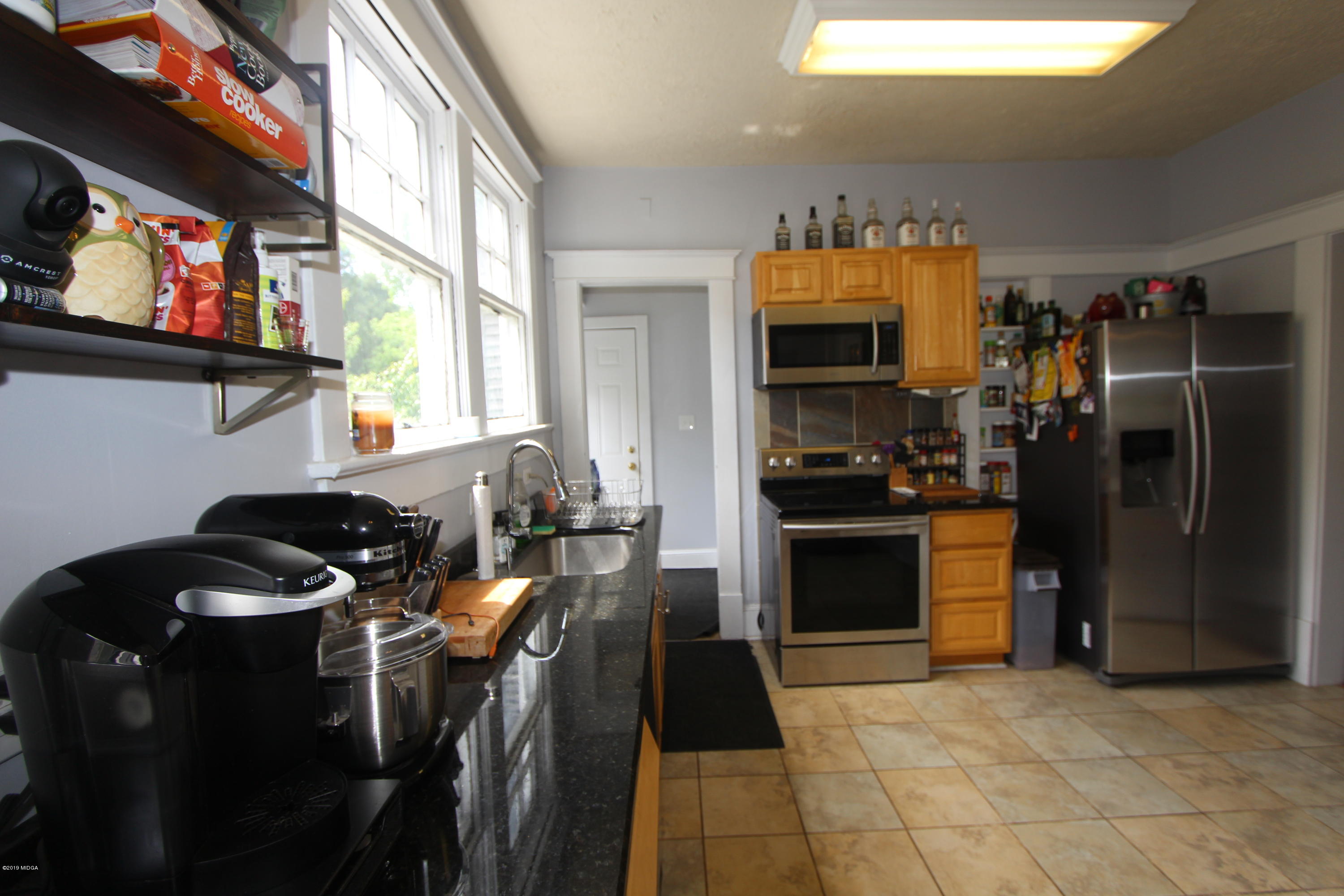 1031 Adams Street Macon, GA 31201 - Photo 8 of 37 8-Kitchenlong