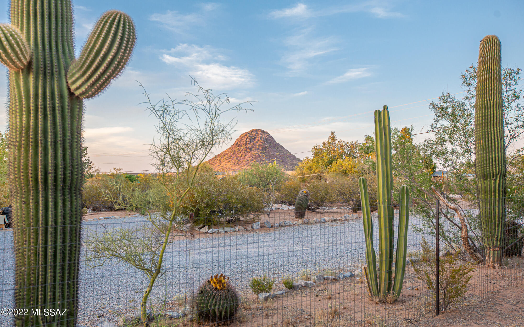 7445 North Gemstone Road Tucson, AZ 85743 - Photo 2 of 49 Gallery Image 2