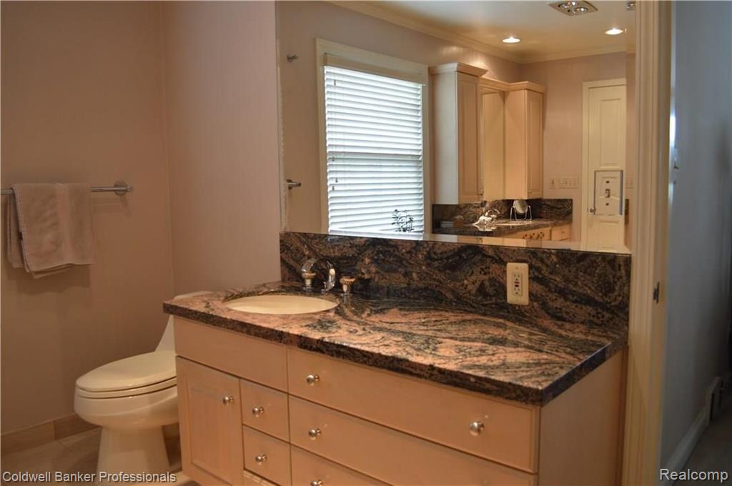21 Beacon Hill Road Grosse Pointe Farms, MI 48236 - Photo 64 of 93