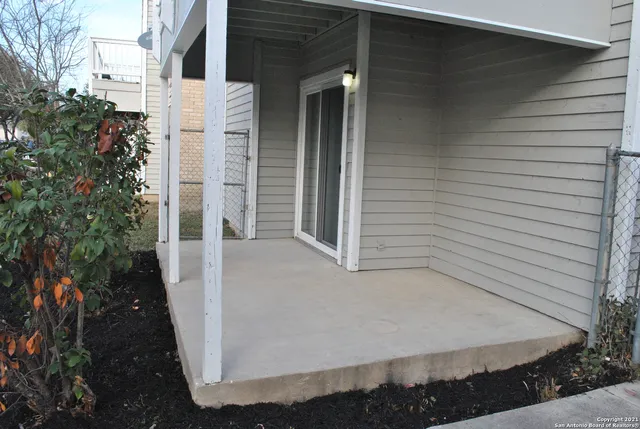 $900 | 7528 Windsor Oaks, San Antonio, TX 78239