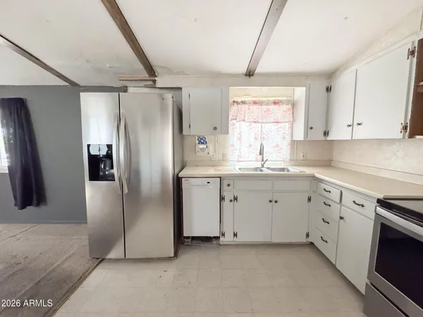 $1,600 | 2875 West Foothill Street, Apache Junction, AZ 85120