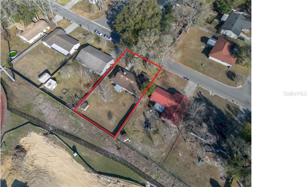 8031 Southwest 13th Road Gainesville, FL 32607 - Photo 35 of 40 a view of entryway