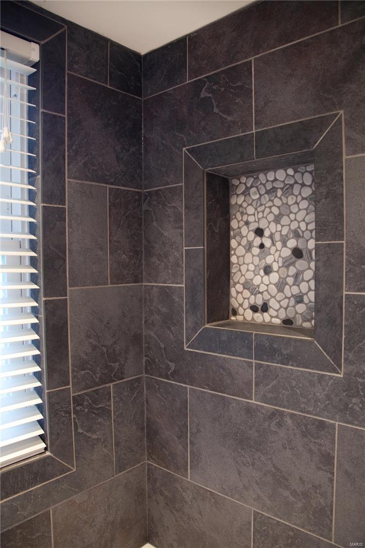 586 Dielman Road St. Louis, MO 63132 - Photo 11 of 23 Gallery Image 11