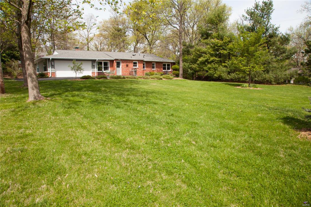 586 Dielman Road St. Louis, MO 63132 - Photo 21 of 23 Gallery Image 21
