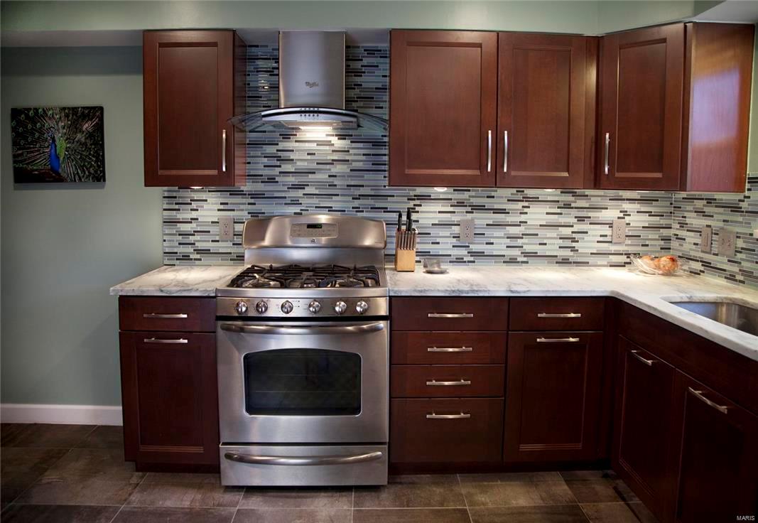 586 Dielman Road St. Louis, MO 63132 - Photo 7 of 23 Gallery Image 7