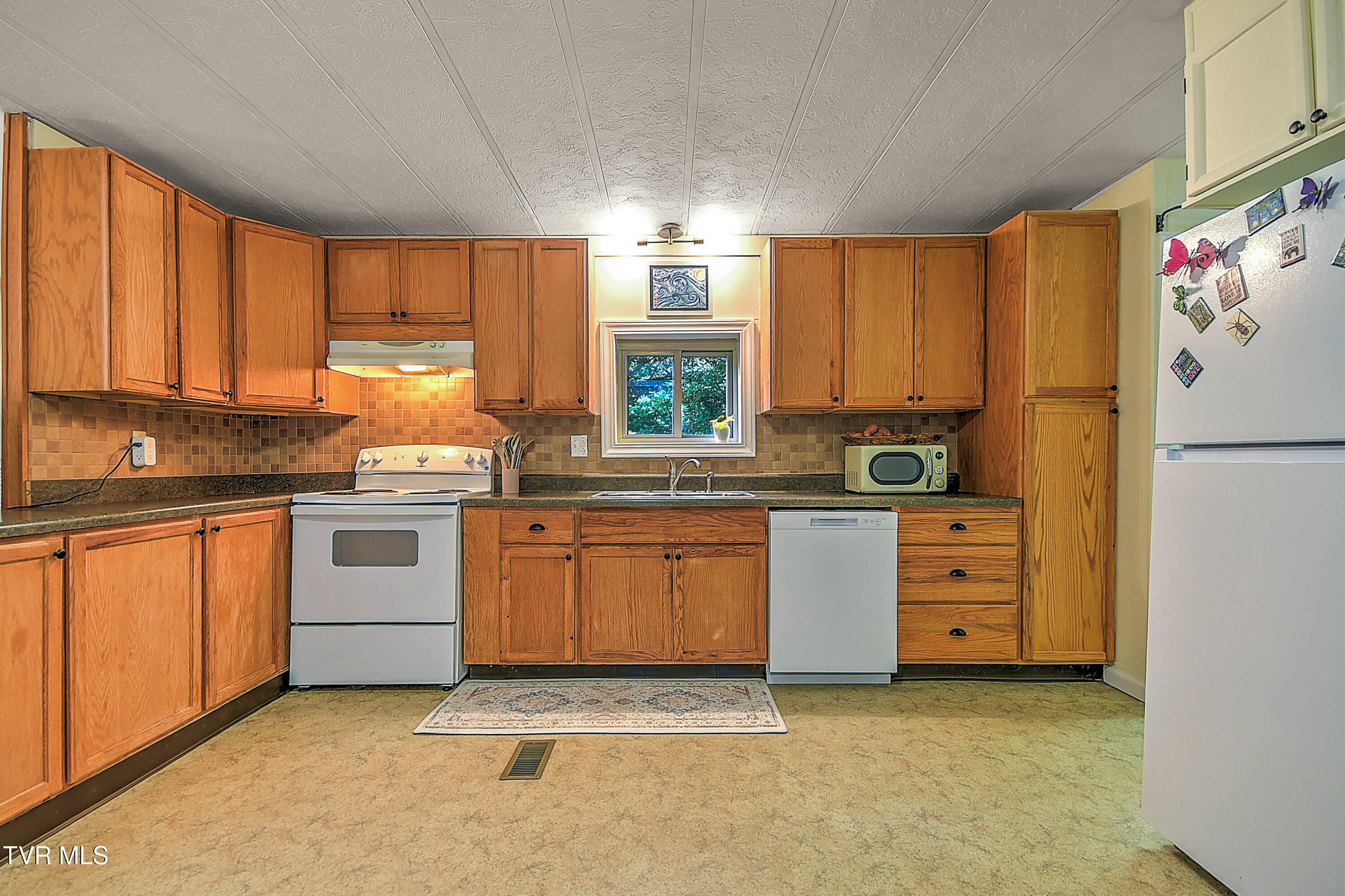 6728 Hayters Gap Road Saltville, VA 24370 - Photo 11 of 48 11-print-6728 Hayters Gap KB-12