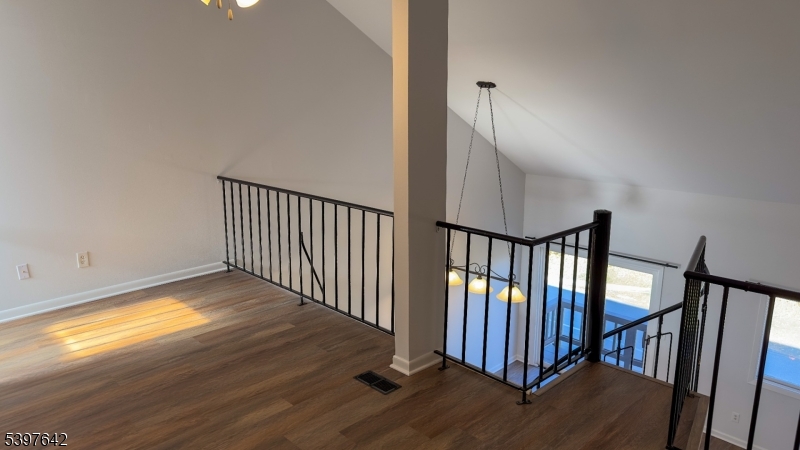 1 Snowbird Court Vernon, NJ 07462 - Photo 11 of 17