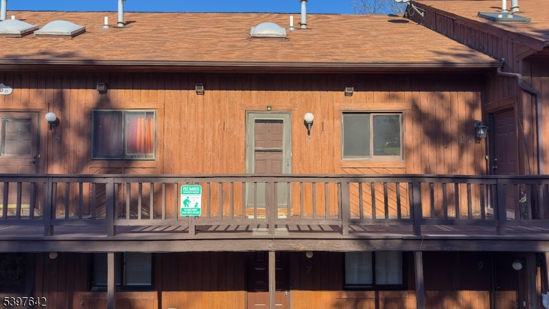 1 Snowbird Court Vernon, NJ 07462 - Photo 2 of 17